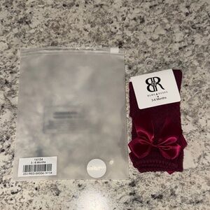 Bums & Roses Baby Socks with Bow- NWT- 3/6 m